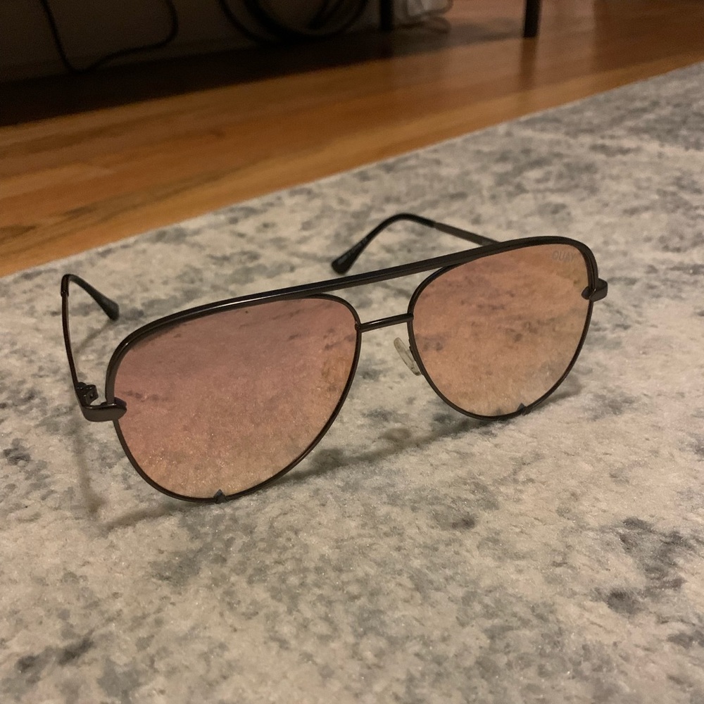 Quay Aviators Pink
